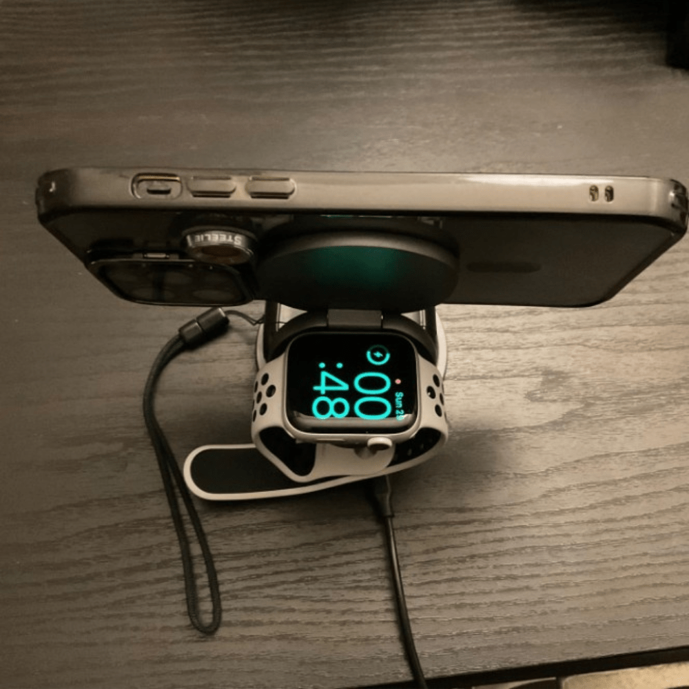 מטען אלחוטי מתקפל 3 ב-1 עם סיבוב 360°