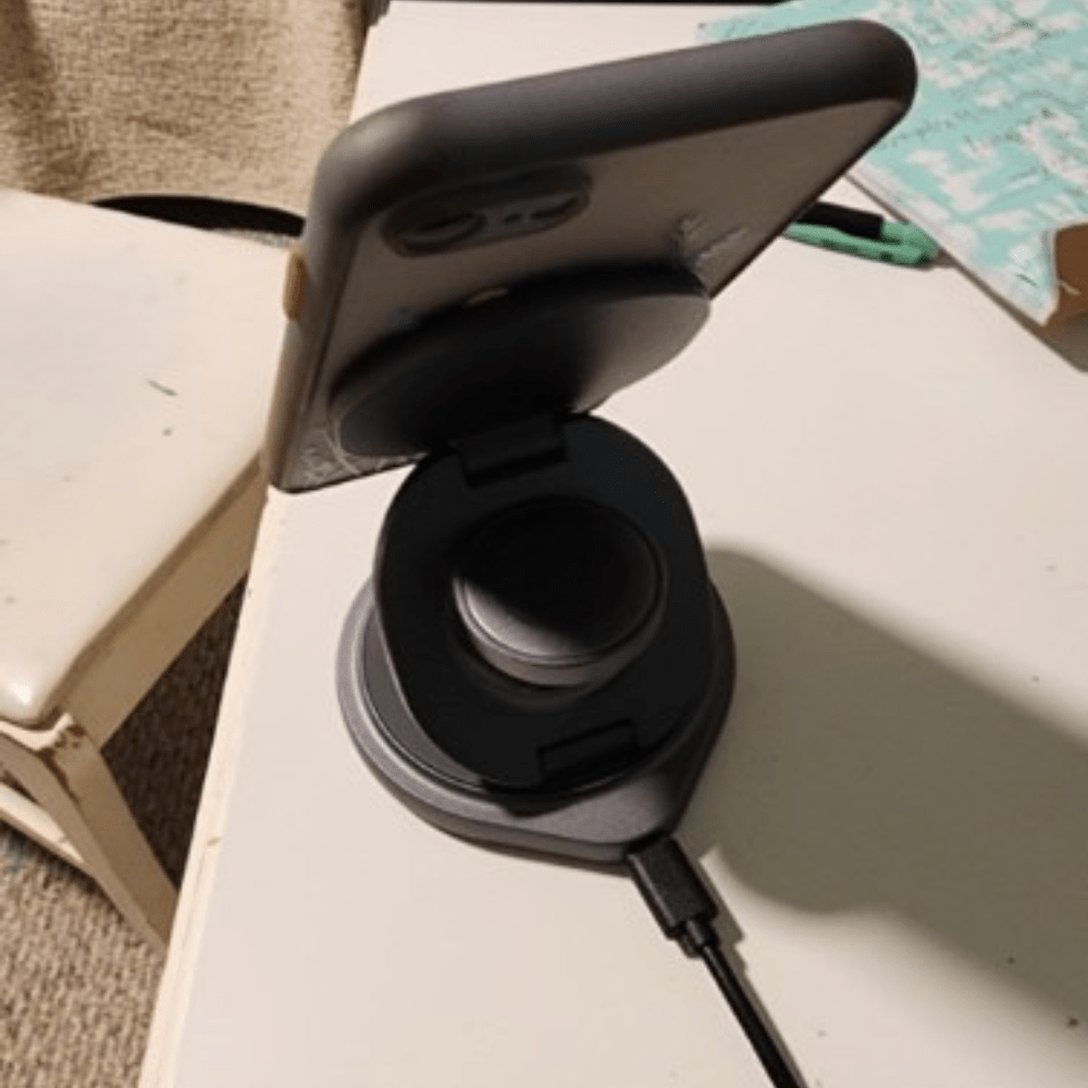 מטען אלחוטי מתקפל 3 ב-1 עם סיבוב 360°