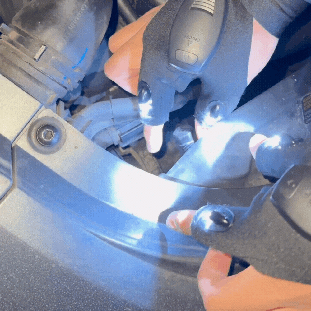 כפפות עם תאורת LED מובנית